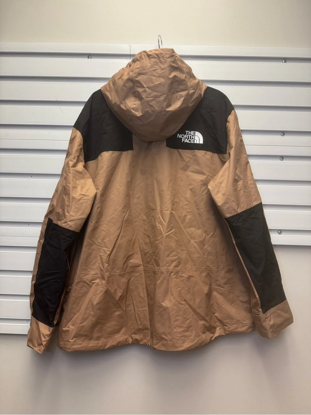 The North Face Men’s Reign On Waterproof Jacket in Latte